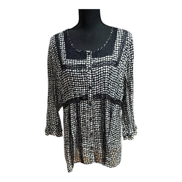 NY Collection Tops - Black and White Women's Top